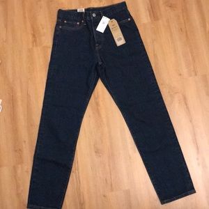 Levi’s wedgie fit dark jeans